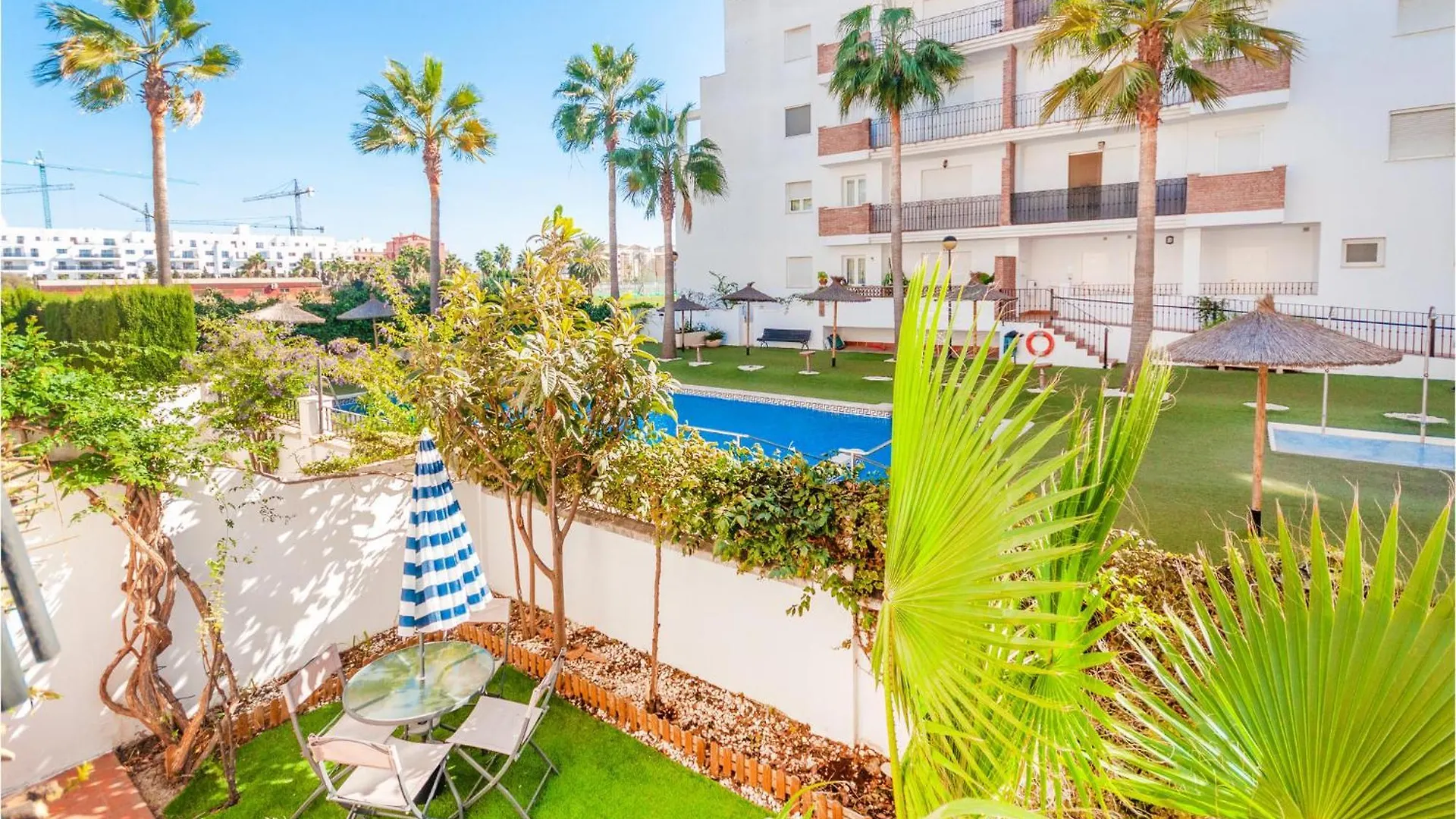 3 Bedroom Stunning Apartment In Motril