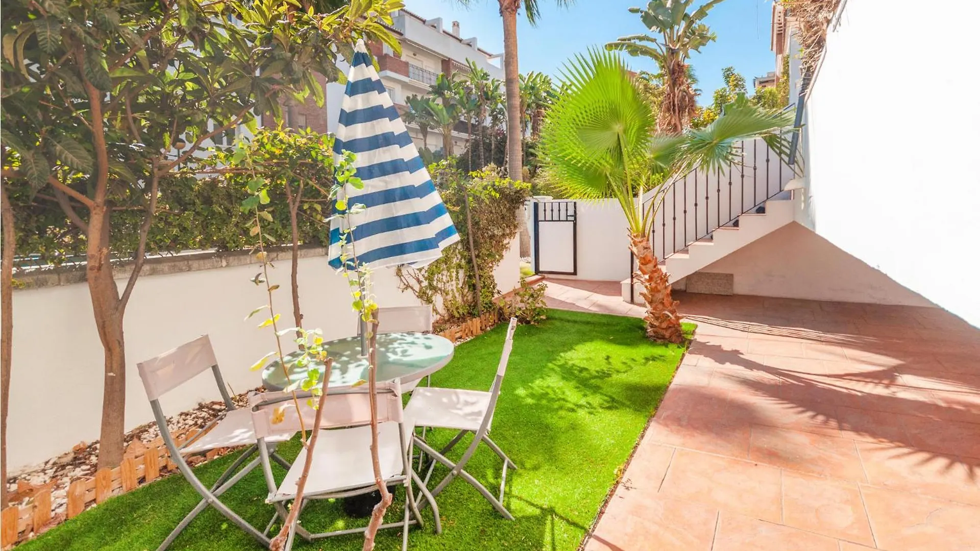 3 Bedroom Stunning Apartment In Motril 0*,