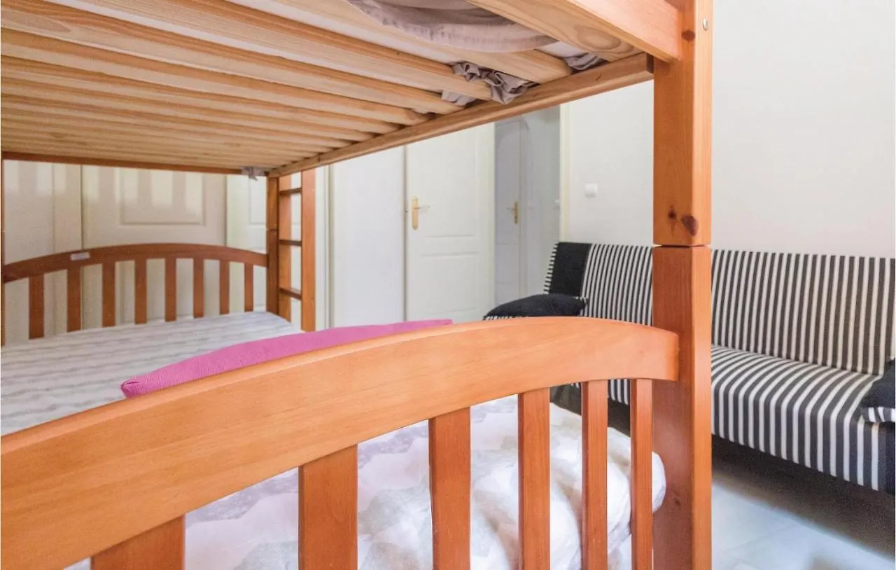 3 Bedroom Stunning Apartment In Motril